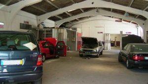 Interior da oficina da Auto Trindade em Montalegre Interior da oficina da Auto Trindade em Montalegre